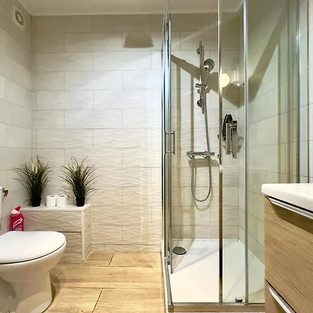 L'alexandra By Scls Locations *